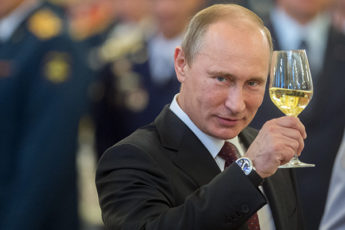 Выдвижение Владимира Путина на новый президентский срок пройдет в два этапа