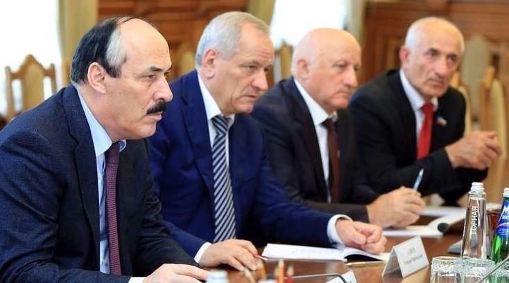 Первого вице-премьера Дагестана привез в СИЗО бронированный внедорожник